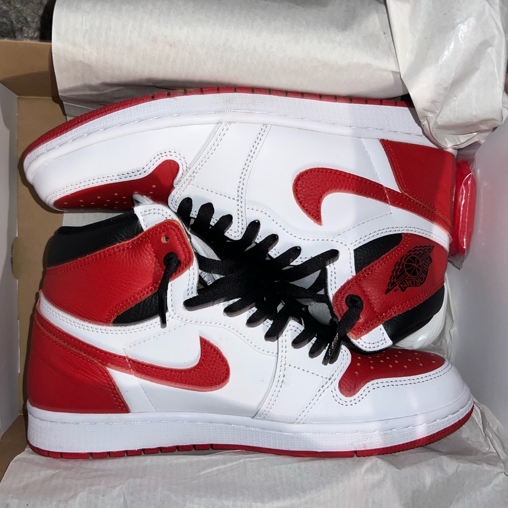 Brand new , worn once.